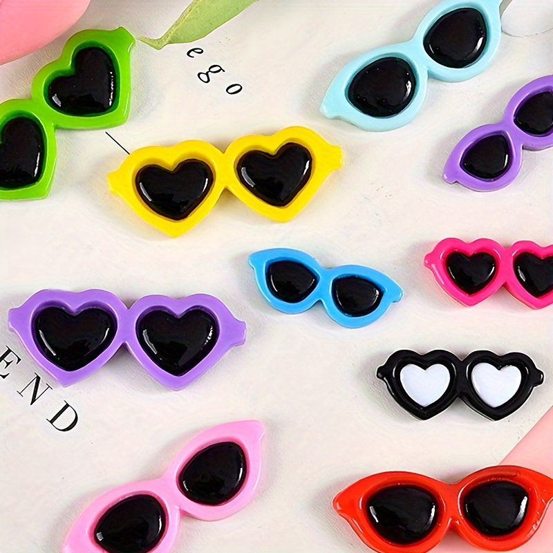 

20pcs Mixed Mini Heart & Round Fashion Glasses Resin Charms For Phone Cases, Fridge Magnets, Hair Clips - Party-themed Accessories