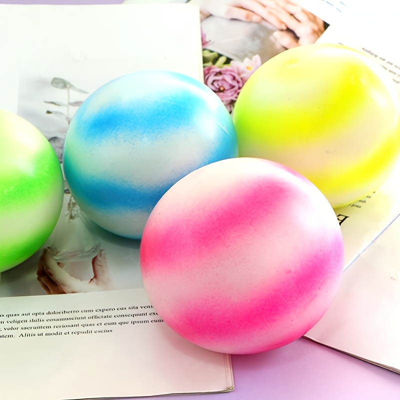 Pelotas antiestrés que cambian de color para niños, paquete de 4 bolas  estrujables para el estrés, bolas antiestrés, a granel, mini bolas de  estrés