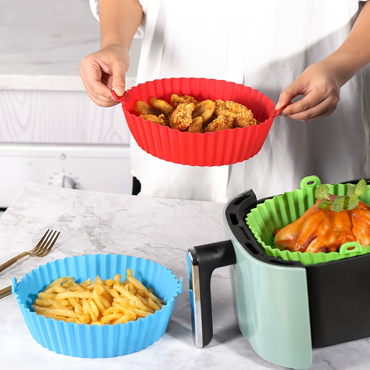Square Silicone Air Fryer Liners - 9 Inch Reusable Air Fryer Pot - Air  Fryer Accessories - Air Fryer Inserts for 6 to 9 QT for Oven Microwave