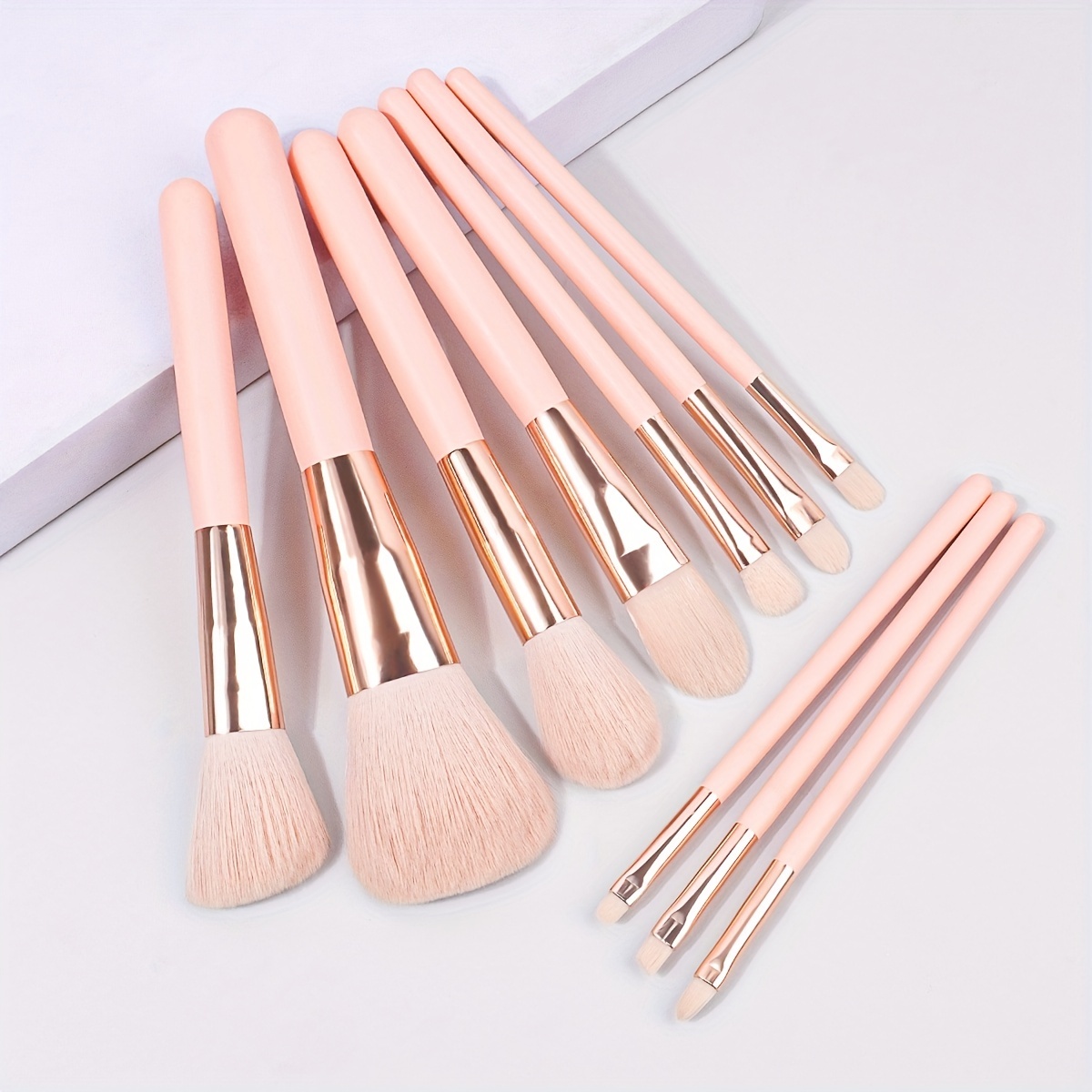 labeauteSoi Professional Makeup Brush Set - 10 pcs Essential Soft Synthetic  Face and Eyeshadow Brushes in Pearl White Rose Gold - Travel Friendly