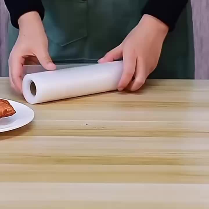 Rotoli Sottovuoto Sacchetti per Alimenti - Super Resistenti - Adatti a  Tutte le Macchine Sottovuoto - Trasparenti - Cottura e Congelazione (2,  30x600) : : Casa e cucina