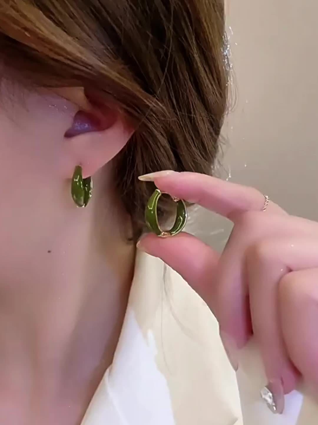 Women's Light Luxury Green Circle Earrings