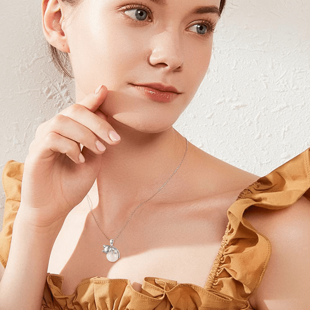 Women's 925 Sterling Silver Cat Necklace with Simulated Rose Quartz