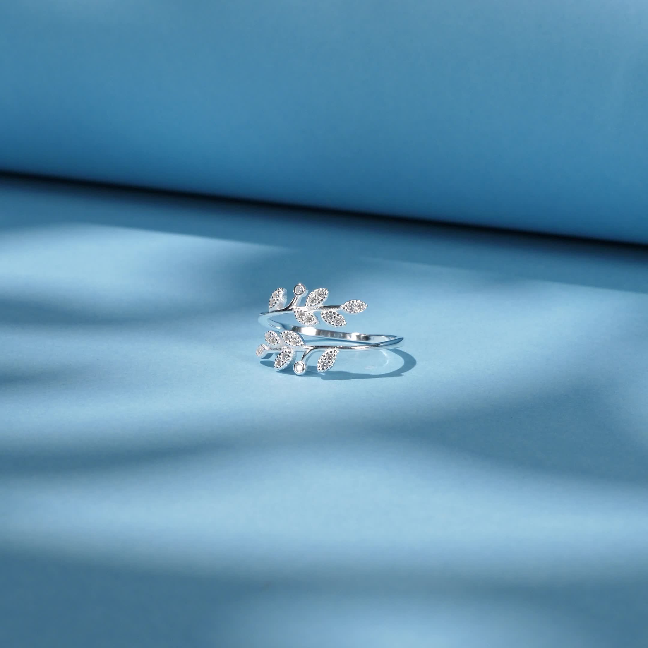 Women's 925 Sterling Silver Adjustable Ring with Sparkling CZ Leaf
