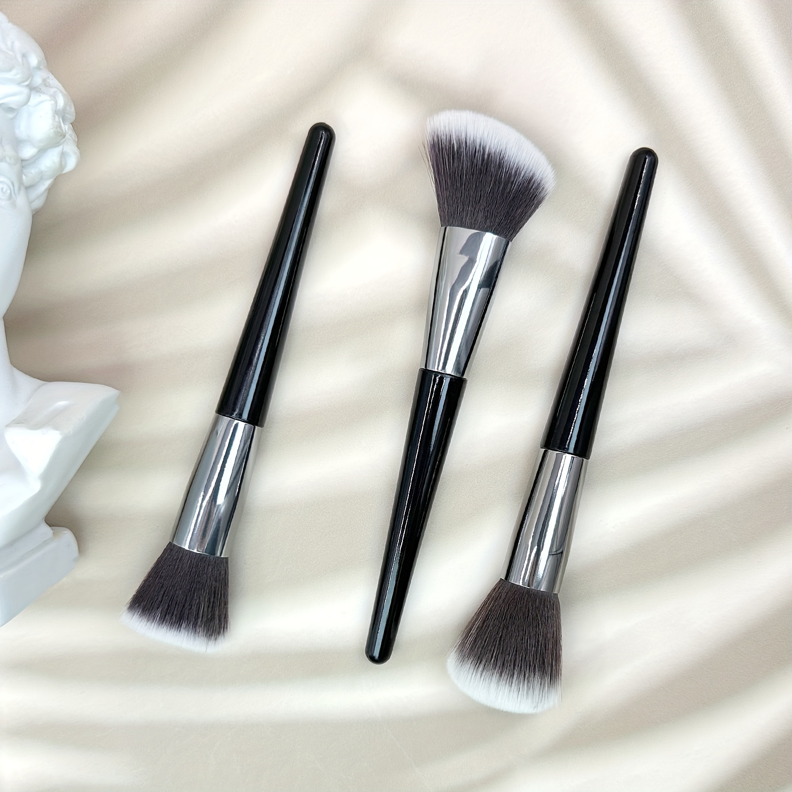 Makeup Brushes Set Professional Oval Toothbrush Foundation Contour Powder  Blush Concealer Eyeliner Blending Brush New Fashionable Super Soft Cosmetic  Brush - China Makeup Brush Set and Cosmetic Brush price