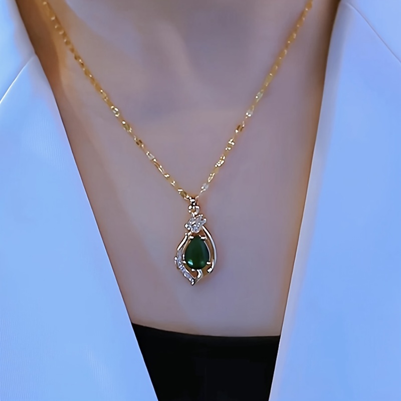 1pc and emerald pendant for or any details 1