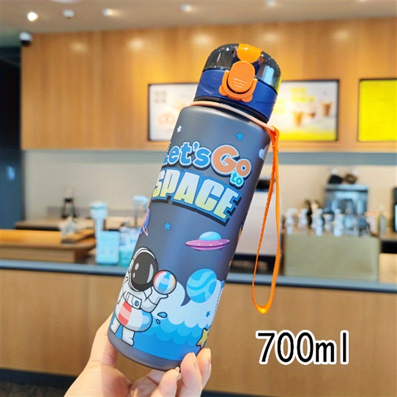 TEMU 1pc 700ml Astronaut Plastic Water Bottles Carrying Strap, Leakproof Drink Cup For Kids, Portable & Adorable Beverage Cup For School And