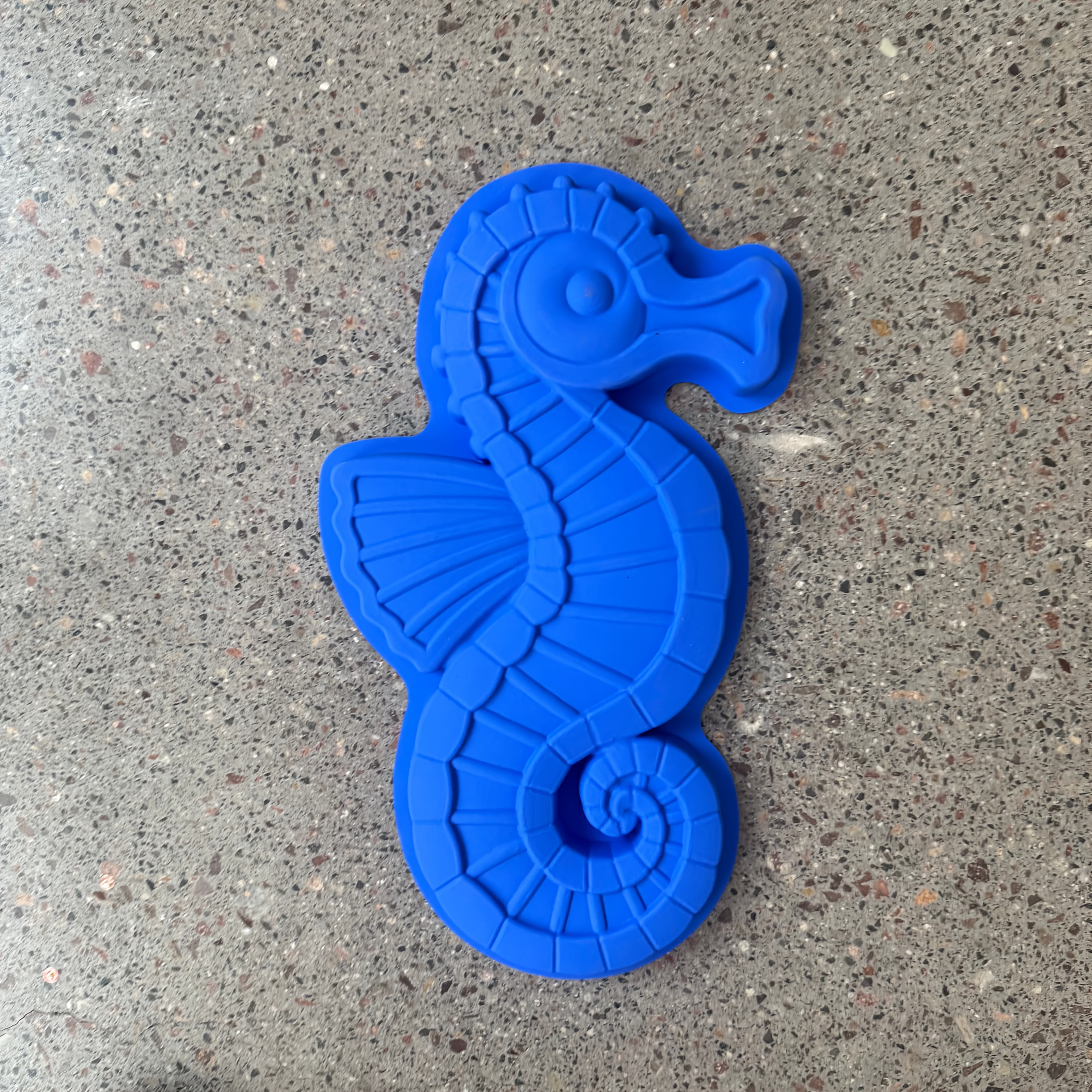 TEMU Dark Blue Seahorse-shaped Silicone Stepping Stone Mold, Reusable Cement Mold, Ocean Theme, Garden Pathway Decoration, Outdoor Courtyard Resin