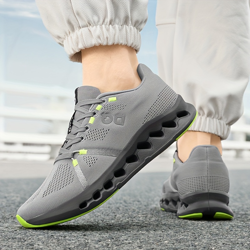 High-Quality Sneakers with a Breathable Mesh Upper And a Soft, Elastic MD Sole