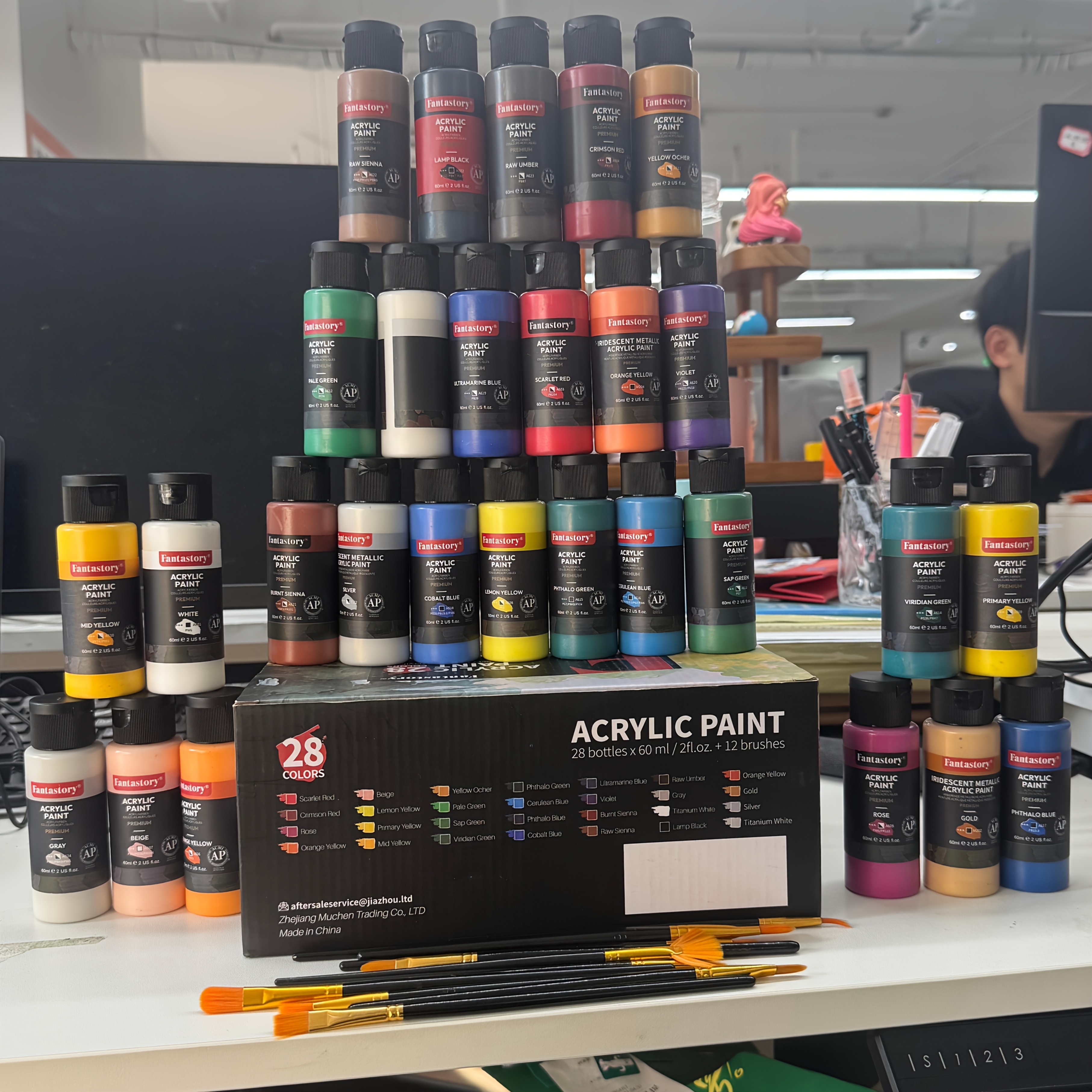   acrylic paint     2oz professional craft paint kit canvas   ceramic model wood painting with 12 brushes