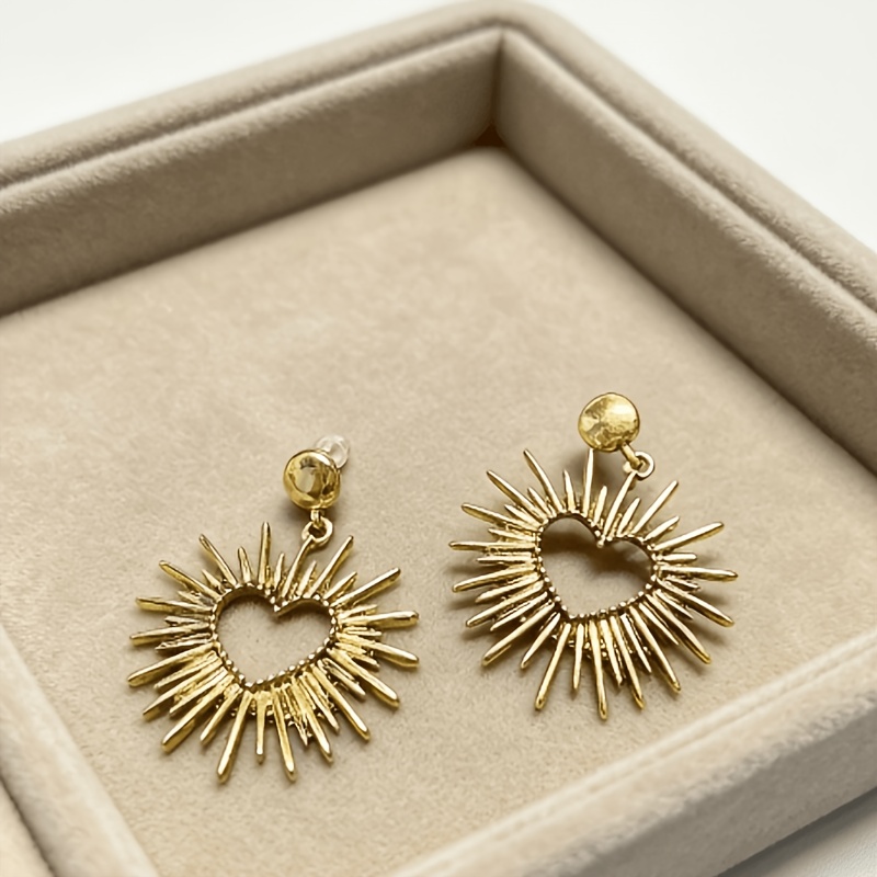 Women's Geometric Hollowed-Out Heart-Shaped Earrings, Elegant Style