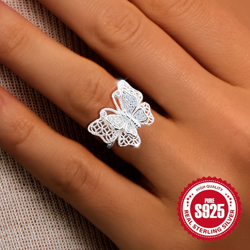 

A Hollow Large S925 Sterling Silver, Featuring A Vintage Luxurious Classic For Women. This Adjustable Ring Is Suitable For Like Parties And Music Festivals, Weighs 3.09g With Low Allergenic .