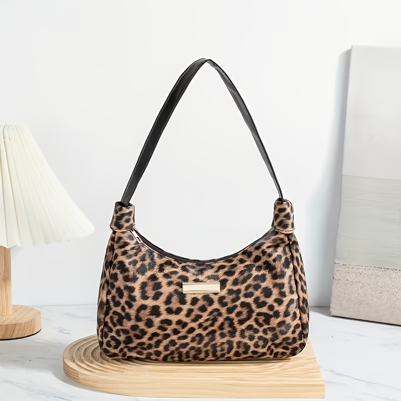 2025 New Autumn And Winter Leopard Print Underarm Baguette Bag