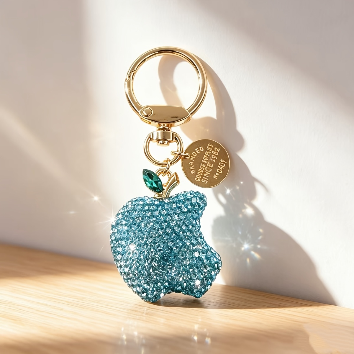 TEMU Porte-clés Pomme Rouge Strass Étincelant, Charme de Sac Bling Cute, Porte-clés de Luxe en Cristal pour Femmes, Porte-clés de Voiture, Cadeau