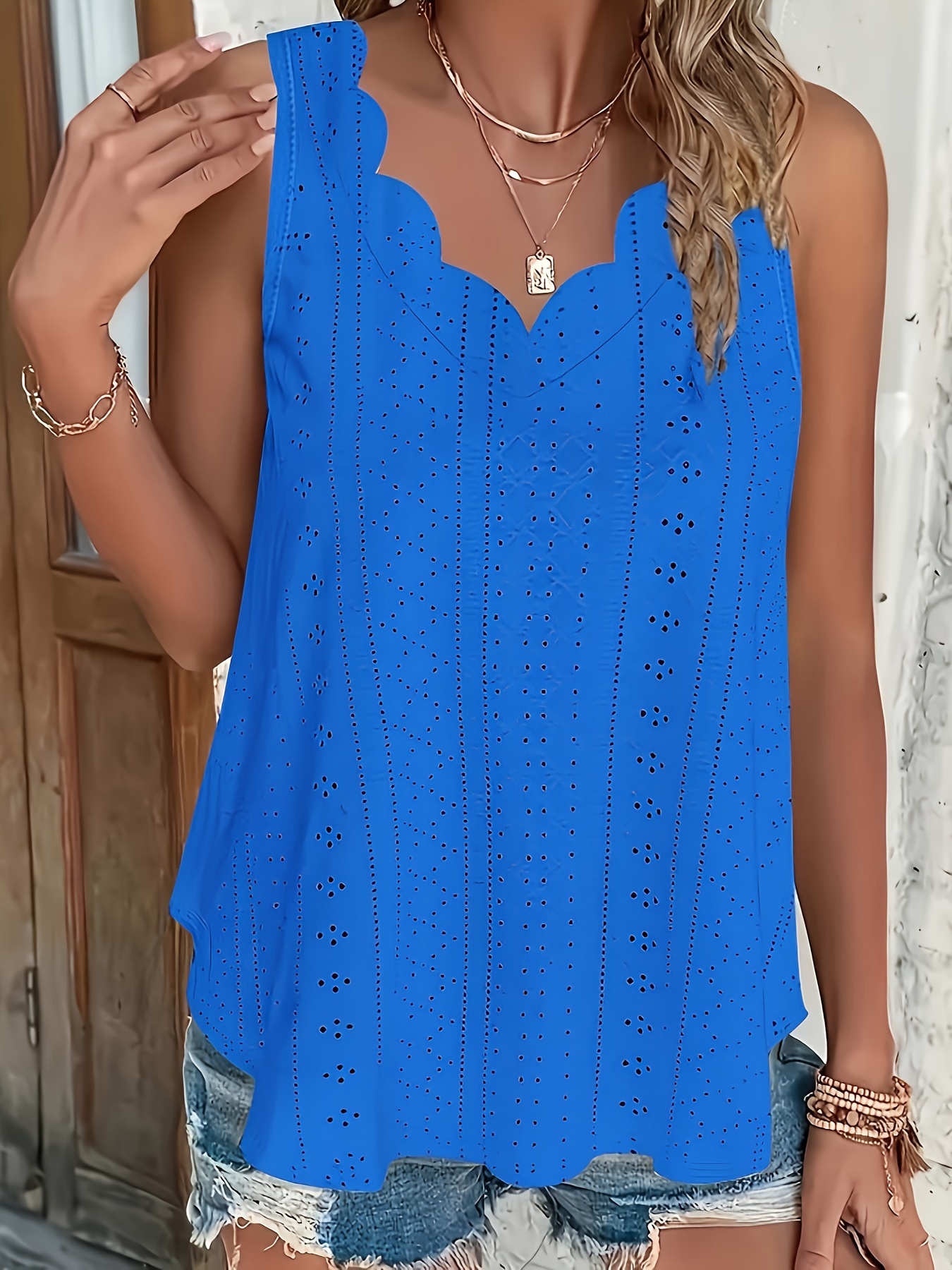 Plus Size, Women's Plus Size Casual V-Neck Sleeveless Tank Top - Asymmetrical Hem, Jacquard Detail, Breathable Stretch Fabric, Machine Washable, All-Season Wear, Ladies Tank Tops, Offshoulder Styling, Pearlescent Sheen Finish