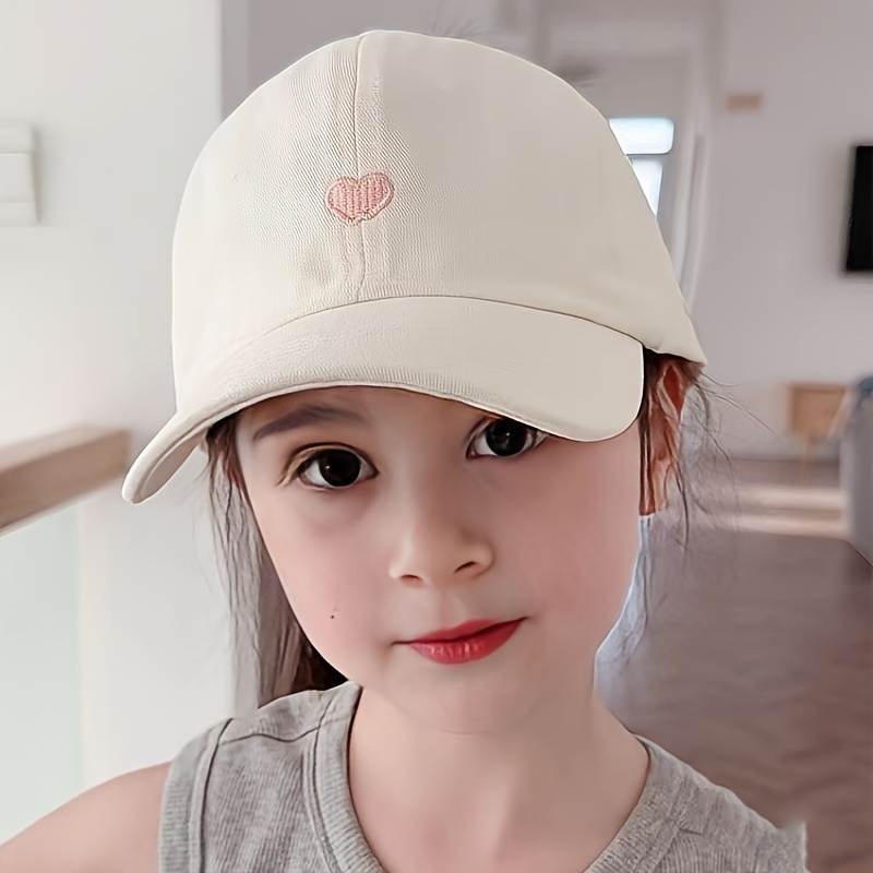 

Adjustable Kids Embroidered Heart Detail Baseball Cap With Ponytail Hole, Summer Uv Protection Breathable Open Top Duckbill Hat, For Boys Girls, 48cm-54cm
