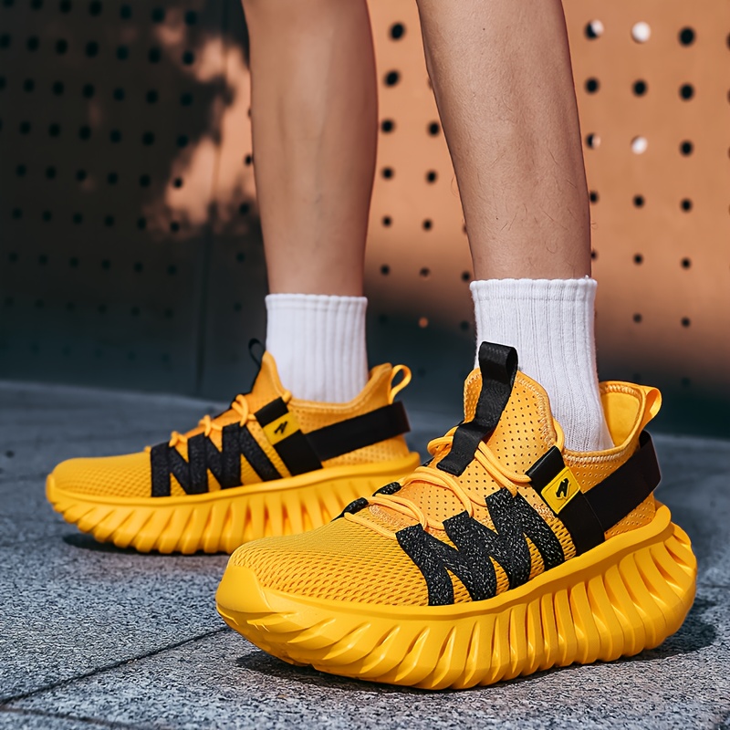 High-Quality Fashionable Retro Casual Sneakers for Men And Women, Featuring a Thick Sole for Height Increase, Suitable for Both Indoor And Outdoor Running, with Shock Absorption And Breathability, Perfect for Students And Fitness Enthusiasts