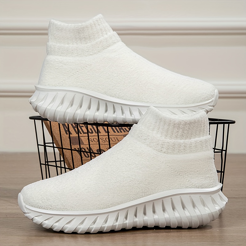 New Winter Collection of Thick-Soled Oversized Unisex Shoes, Warm Mid-Top Couple Shoes, Easy Slip-On Soft Casual Walking Shoes