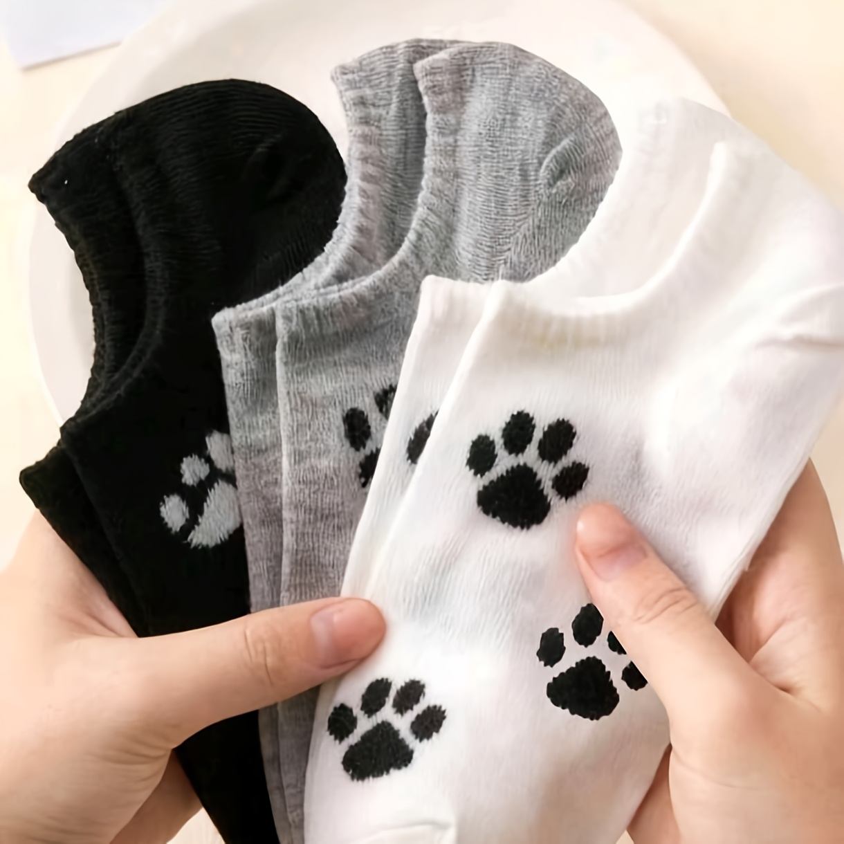 Image of 4 Pairs/5 Pairs/8 Pairs/9 Pairs Women's Cat Paw Print Socks, Breathable, Sweat-absorbing