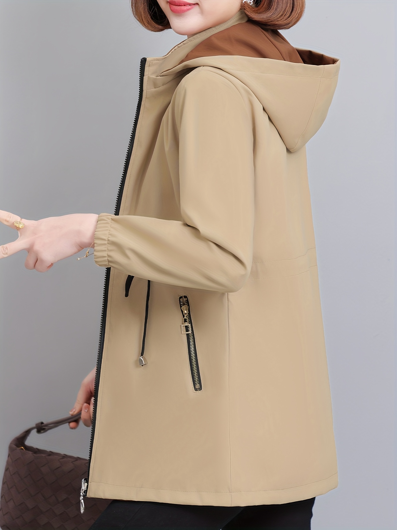 Chaqueta Elegante con Capucha de Longitud Media para Mujer - Abrigo Reversible a Prueba de Viento con Cintura Ajustable y Bolsillos con Cremallera, Ropa Casual de Color Sólido para Primavera/Otoño, Sudadera con Cordón, Diseño Estructurado - Imagen 4