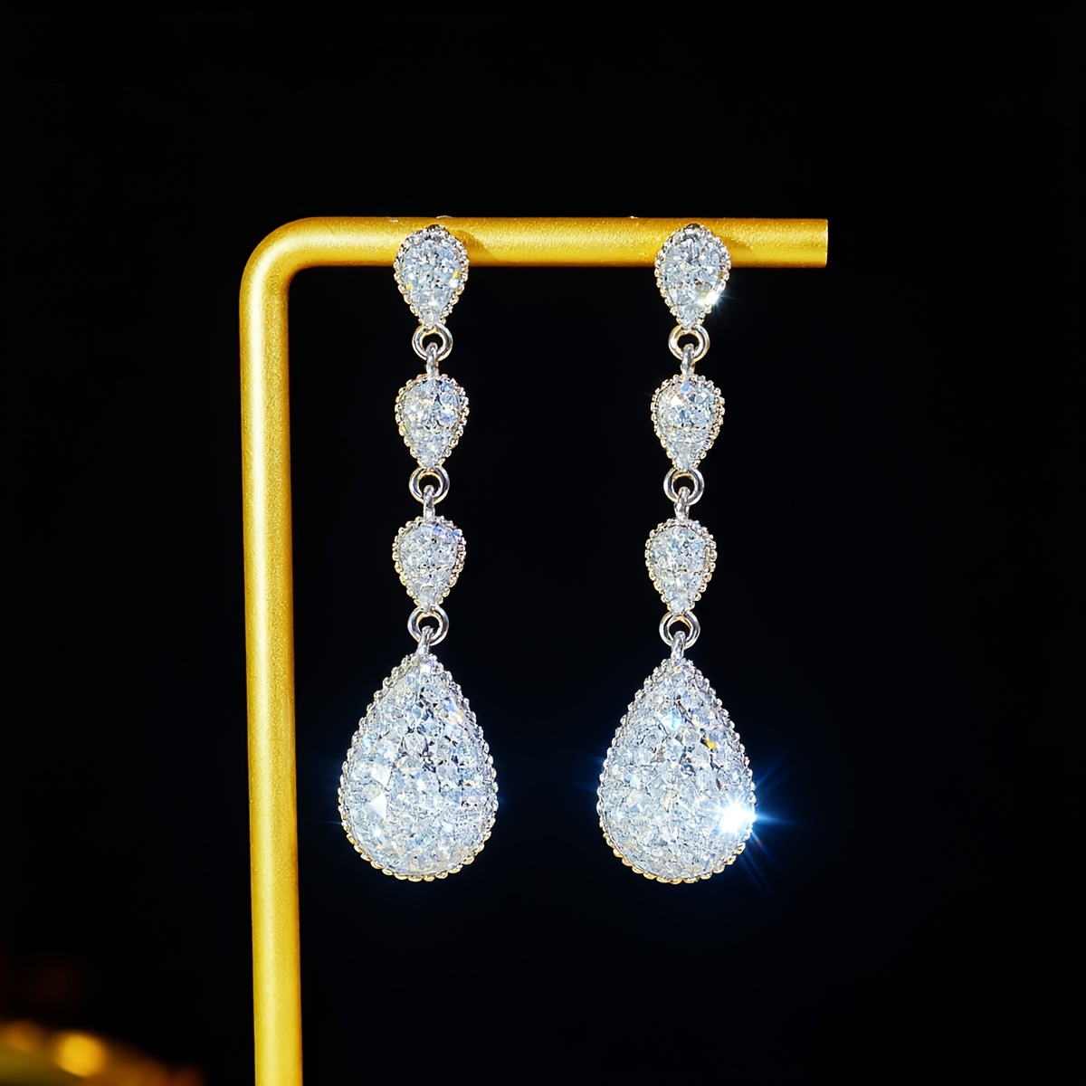 Women's Sparkling Waterdrop Pendant Zirconia Dangle Earrings