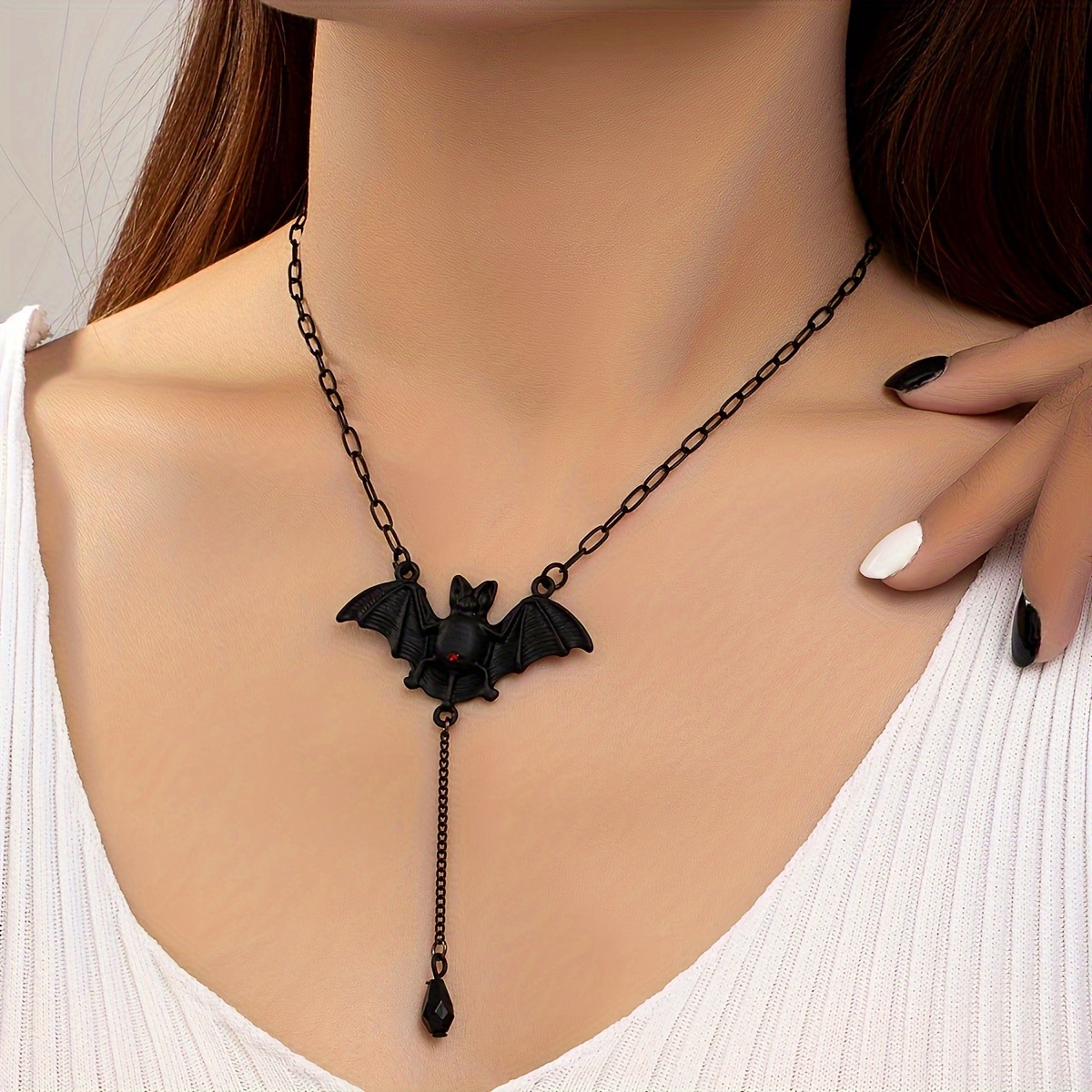 

Vintage Gothic Bat Pendant Necklace, Halloween Party Jewelry For Women, Zinc Alloy And Crystal, Suitable For All Occasions