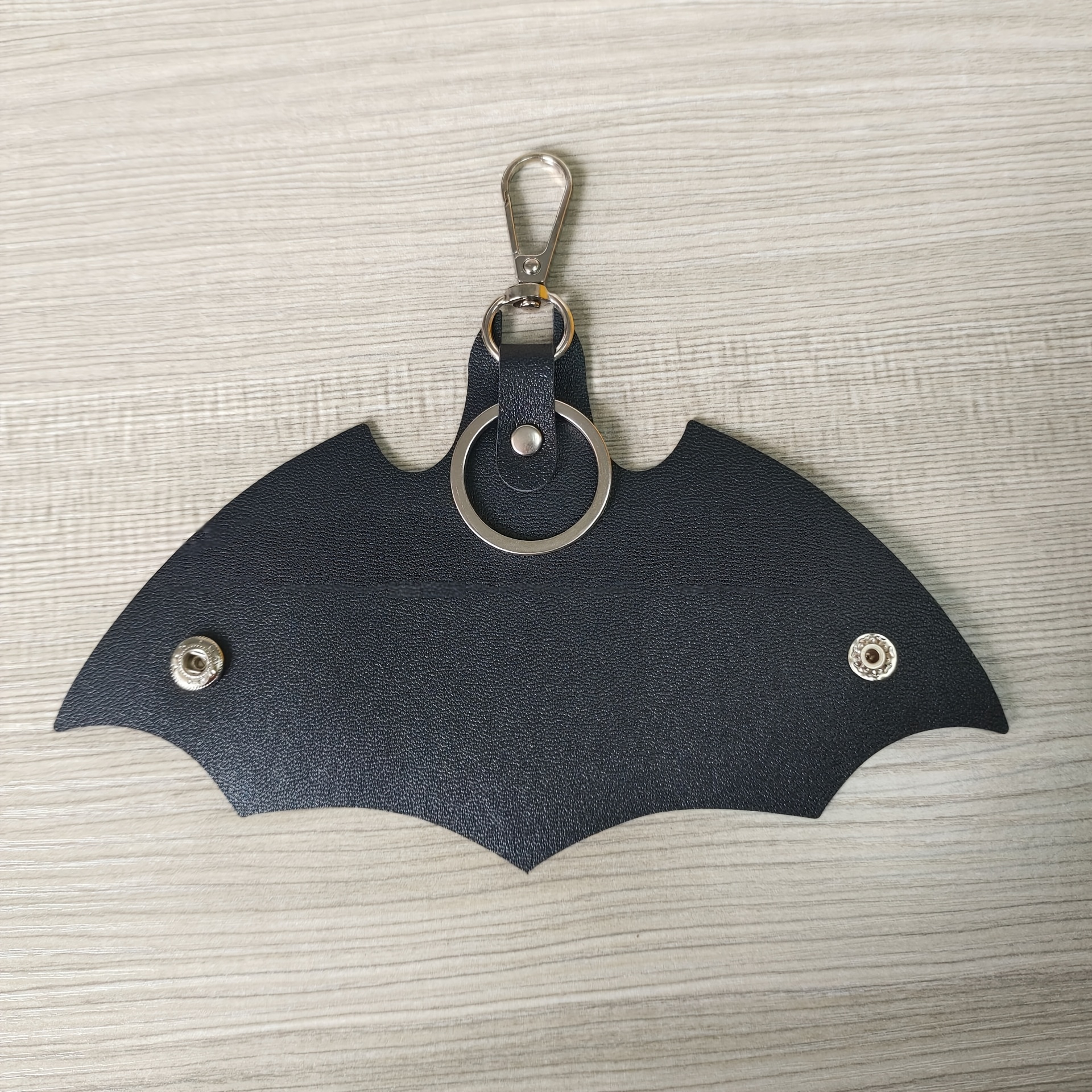 TEMU Wb Batman Car Key Cover, Batman Home Key Pouch, Ins-style Popular Creative Keychain Pendant, Suitable For Cars