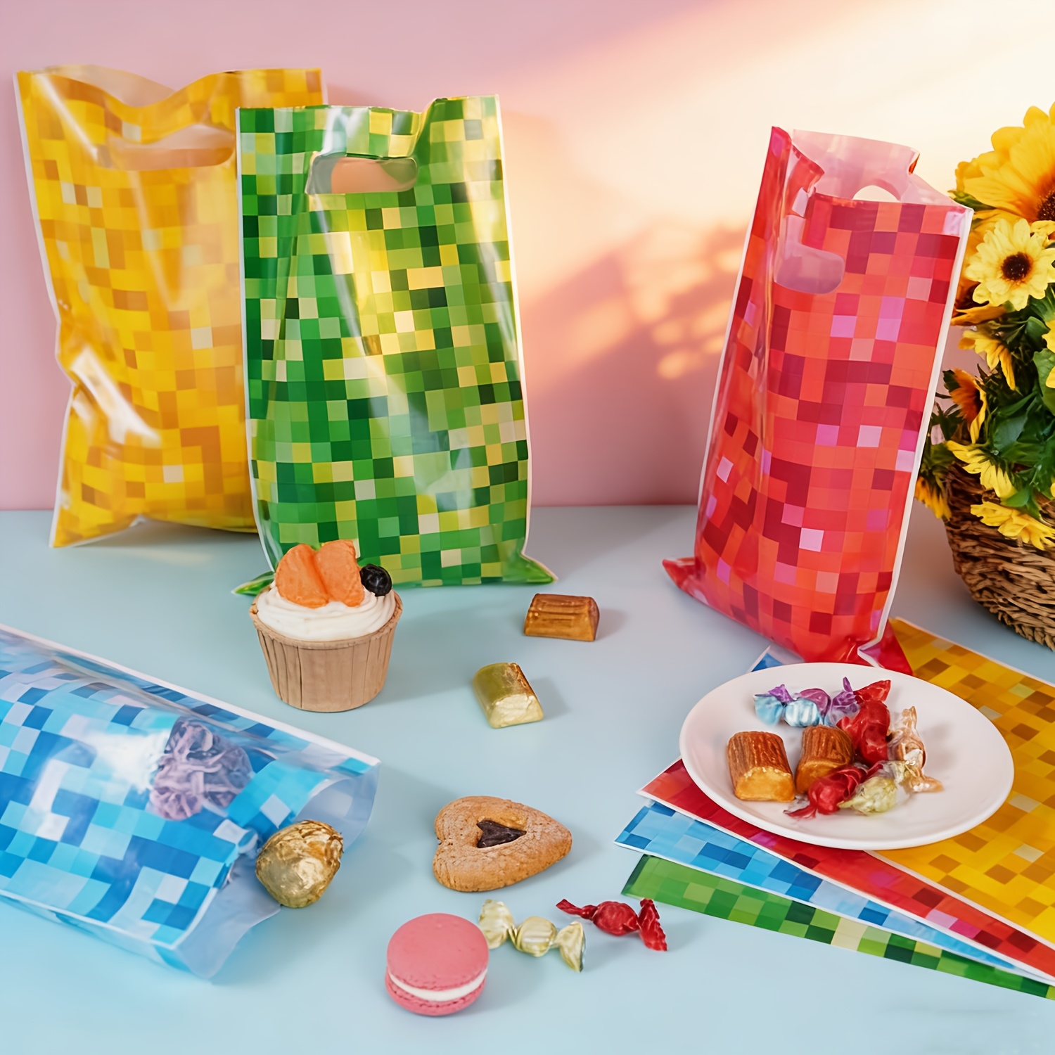 30pcs Colorful Pixel Pattern Tote Bags