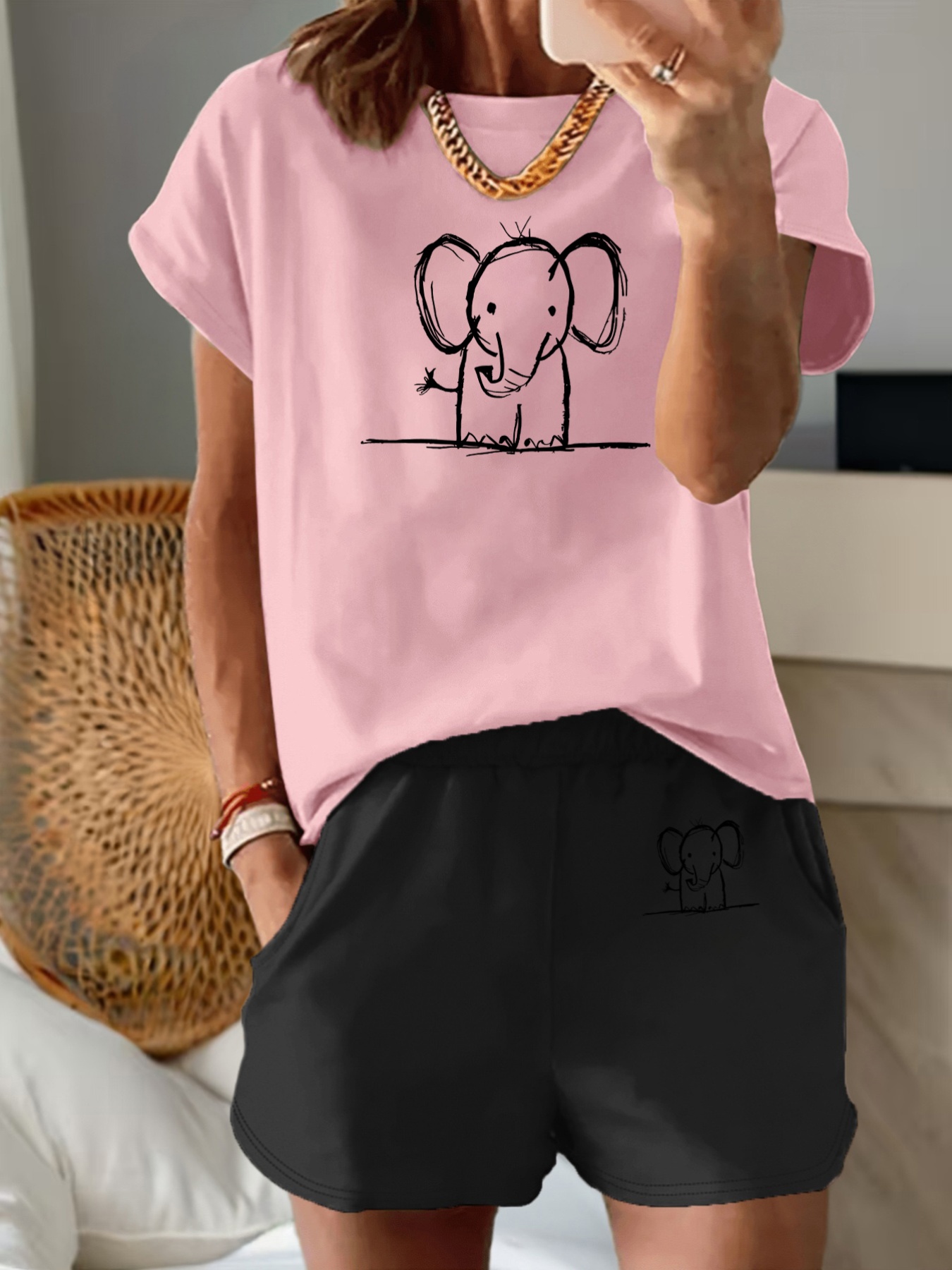 set   pezzi: t-shirt a maniche corte con   e pantaloncini, nuovo stile y2  stampa elefante, t-shirt casual + pantaloncini semplici, design   e versatile che   un    ,   per spostamenti quotidiani,   e, lavabile in lavatrice