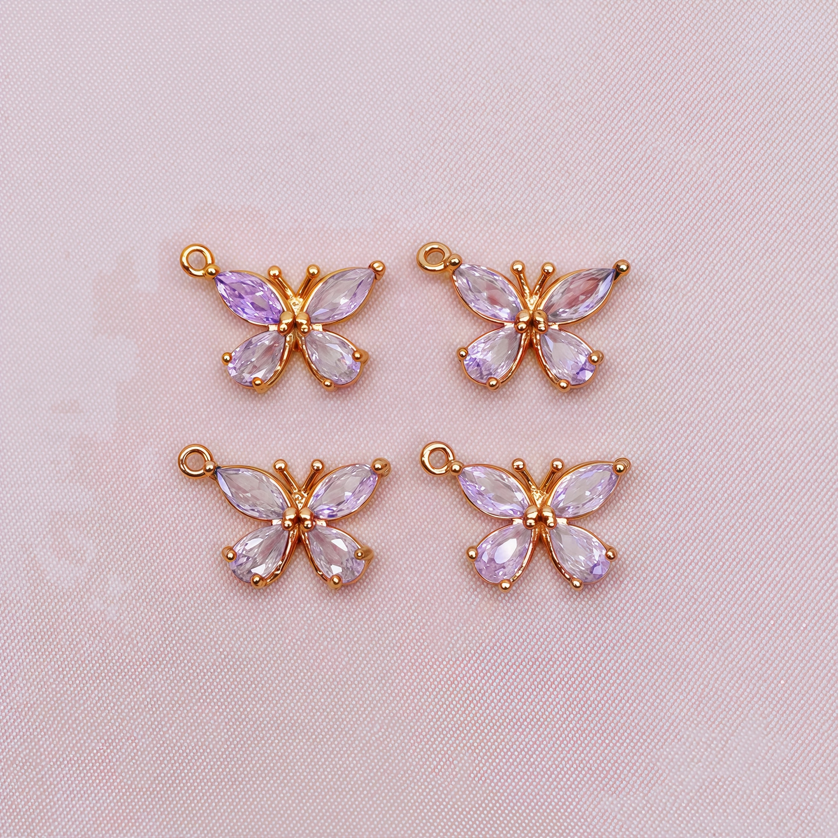 TEMU Lot de 4 pendentifs en cuivre de style européen et américain, , simples et polyvalents, pendentif papillon avec incrustation de synthétique,