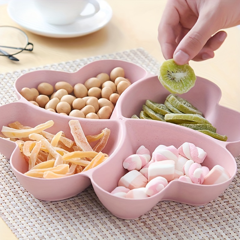 

Plastic Candy Serving Tray - 4 Compartment Heart-shaped Appetizer Snack Fruit Nut Dessert Plate For Parties And Events