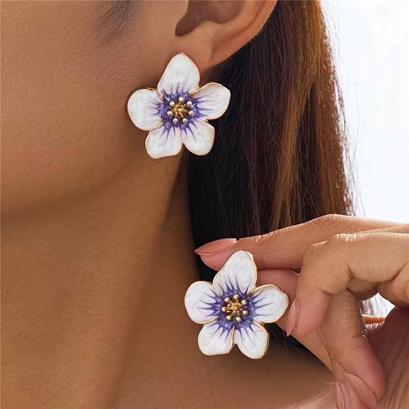 Women's Vintage Floral Stud Earrings, Sweet Style