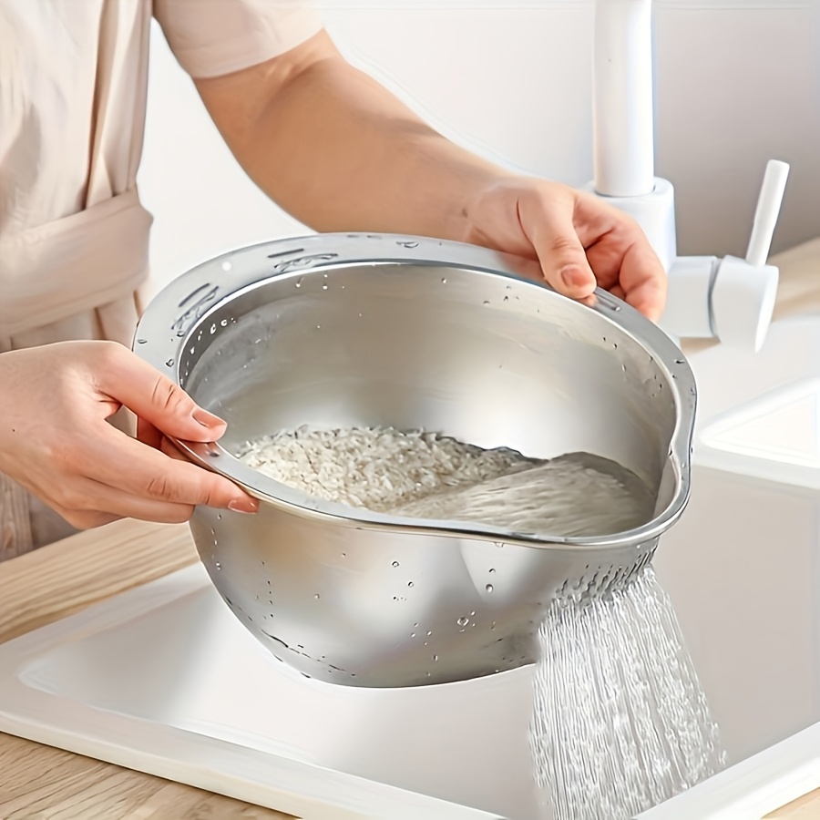 Stainless Steel Multi-Purpose Kitchen Skimmer - Ideal for Washing Rice, Draining Fruit, and Cleaning Vegetables - Durable, Food-safe Mesh Strainer with Handle for Efficient Water Filtration, Rice Scoop