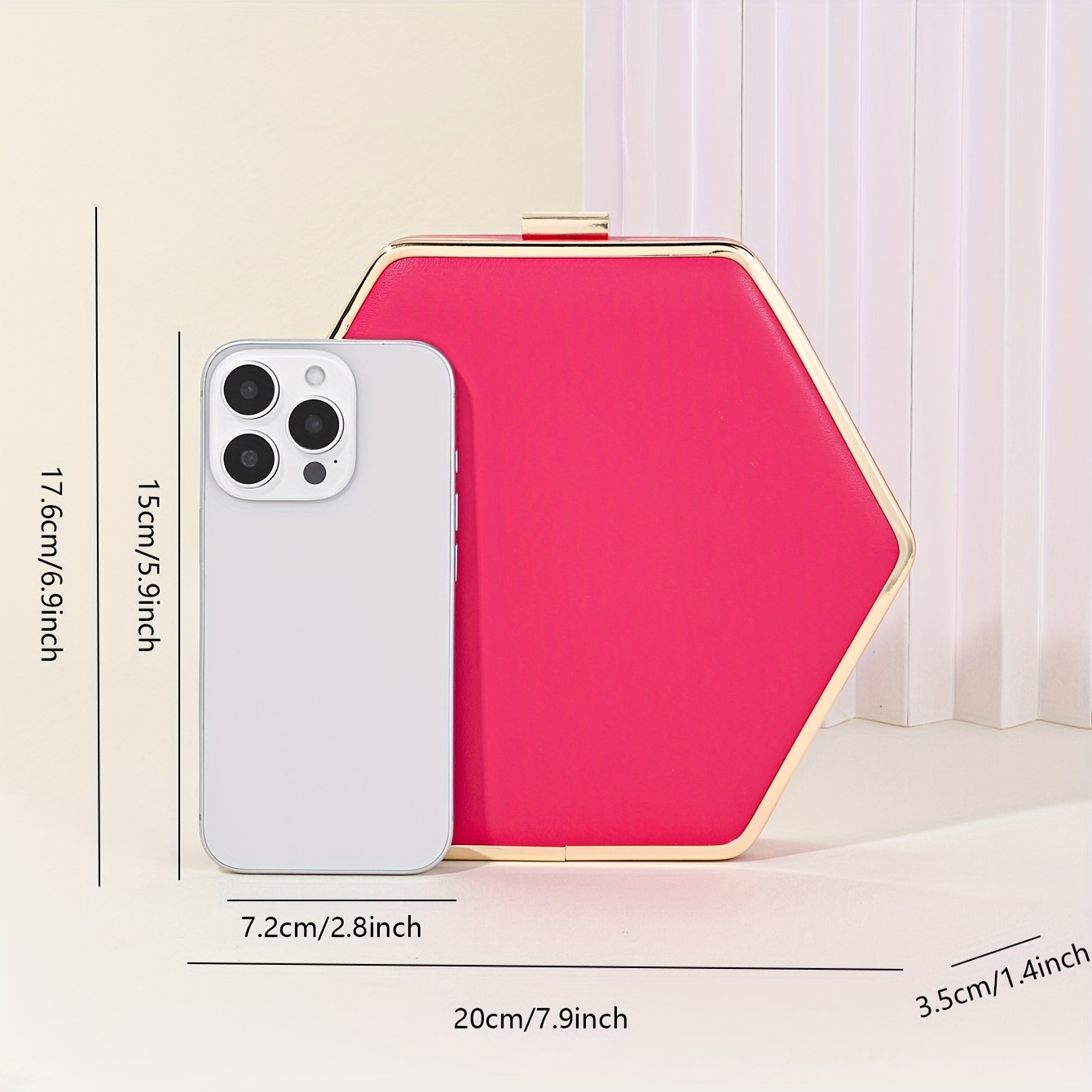 Elegant Hexagonal Clutch Bag with a Large Chain, Perfect for Evening Events, Parties, And Weddings.