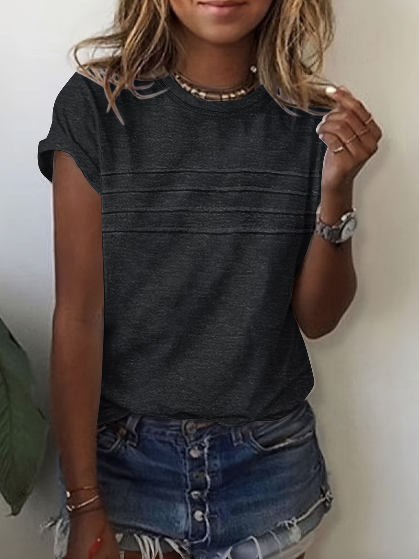 Women'S Stylish Commuting Shirt with Pleated Design at The Chest, Round Neck, And Short Sleeves.