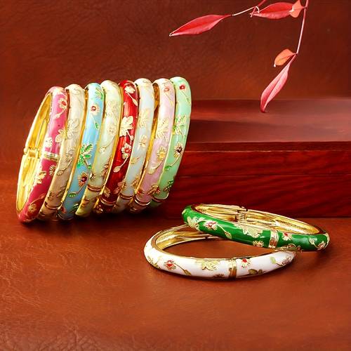 bracelet- ouvert, bracelet- à ouverture évasée, bijou en à extrémité ouverte avec émaillage coulant, bracelet de style , cadeau disponible en plusieurs tailles, convient , un cadeau pour une . en du démail peint à la