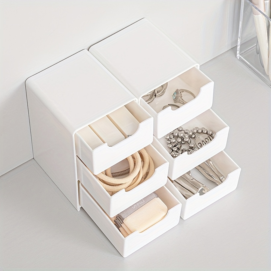 

Boîte de rangement pour bijoux à couches, un élégant organisateur de bureau pour boucles d'oreilles, bagues et , boîtes à bijoux