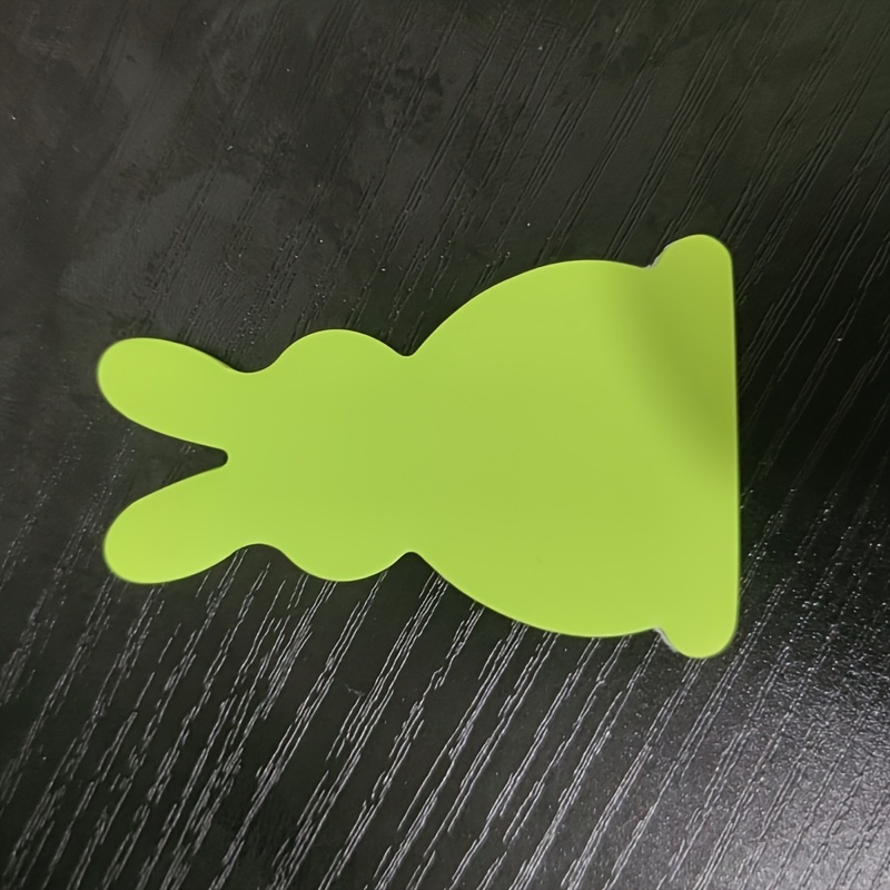 Animal-Shaped Fluorescent Sticky Notes for Creative Messaging