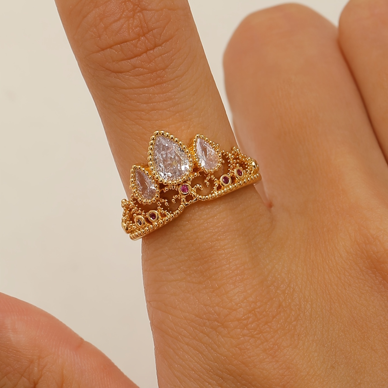 TEMU 1pc Anillo de Corona para Mujer de Circonita Sintética Exquisito y Elegante de Moda, Regalo para de San Valentín y de la , Adecuado para Usar y