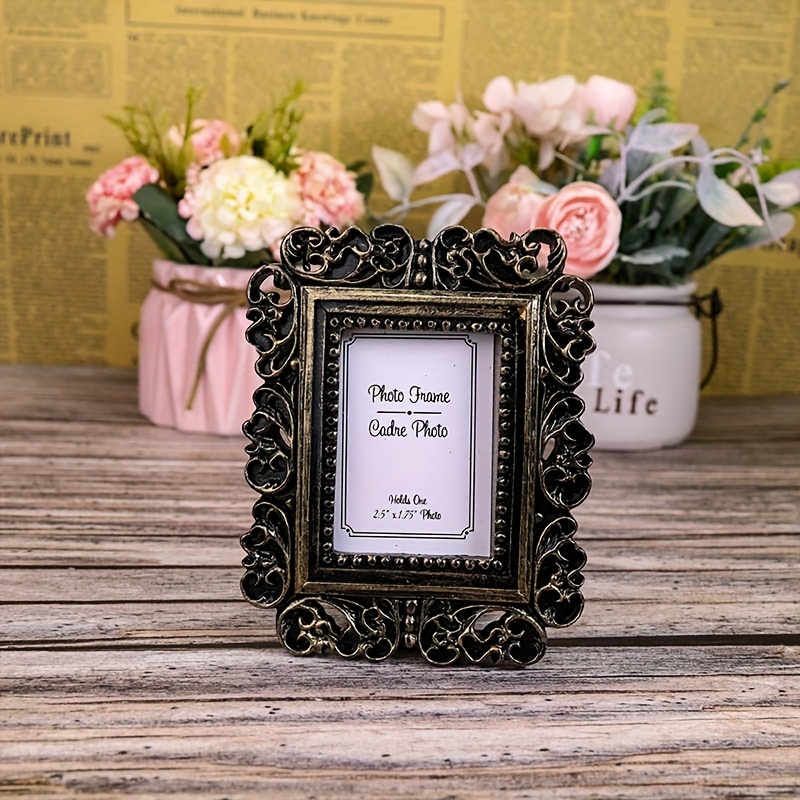 

[ Charm] Vintage Embossed Resin Photo Frame - Antique Bronze , Rectangular Mini Picture Holder With Scrollwork, Ideal For Living Room, Bedroom, Office Decor - Includes Random Photo Insert