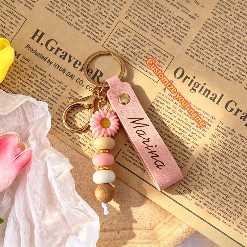 TEMU Custom Daisy Bead Name Keychain, Personalized Name New Daisy Bead Decor Keychain, Handmade Gift, Bridesmaid Gift, Teacher's Day Gift, Birthday
