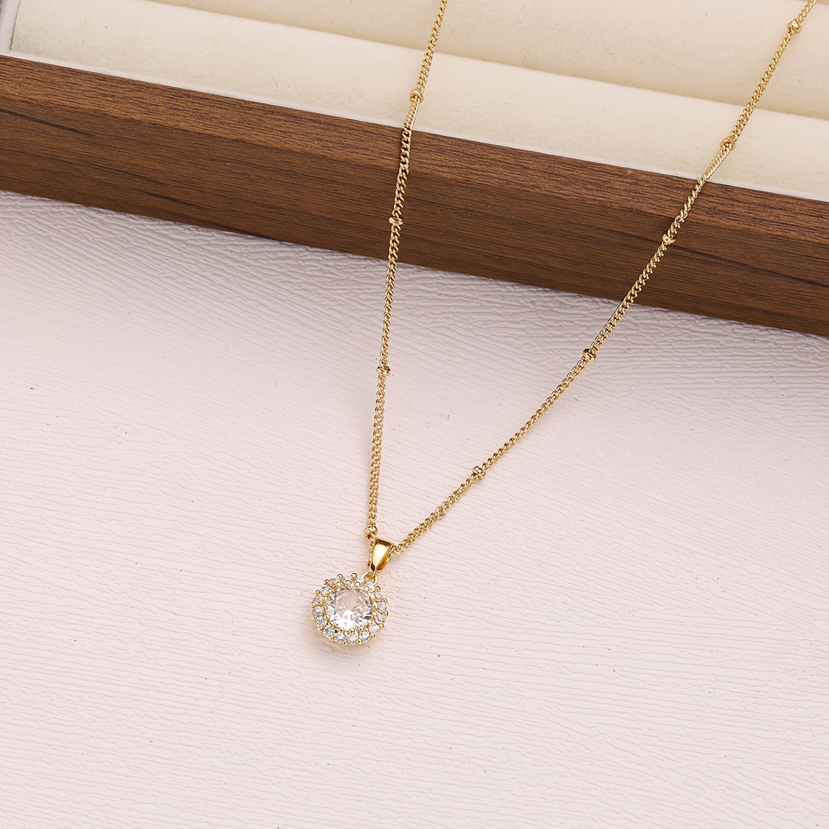TEMU 1pc, High-quality Copper Material Synthetic Zirconia Necklace - A Unique European And Women's Necklace, Suitable For Daily Wear, Balls,