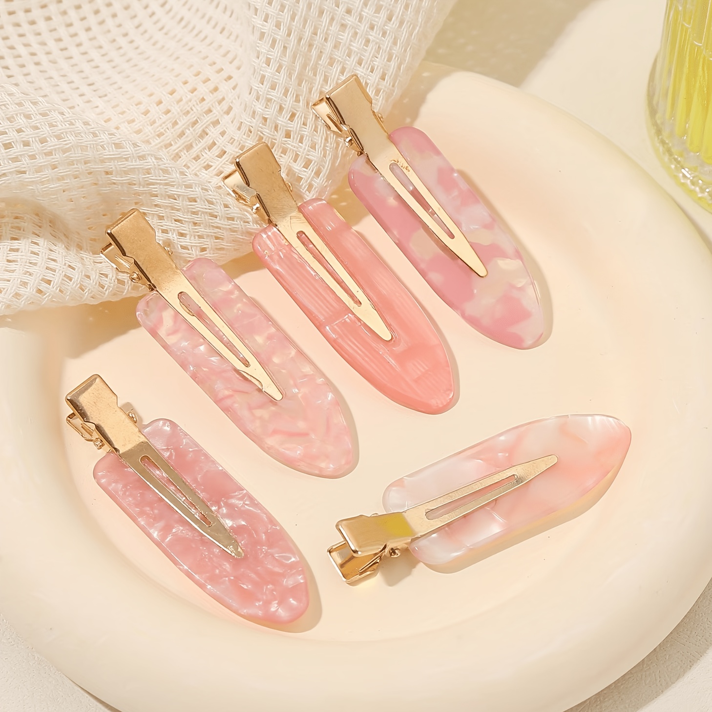 TEMU 5pcs Stylish High-end Cherry Pink Acetate Plate Seamless Hairpin Acrylic Dart Clip Bangs Broken Hair Duckbill Clip Sweet Hairpin Headdress