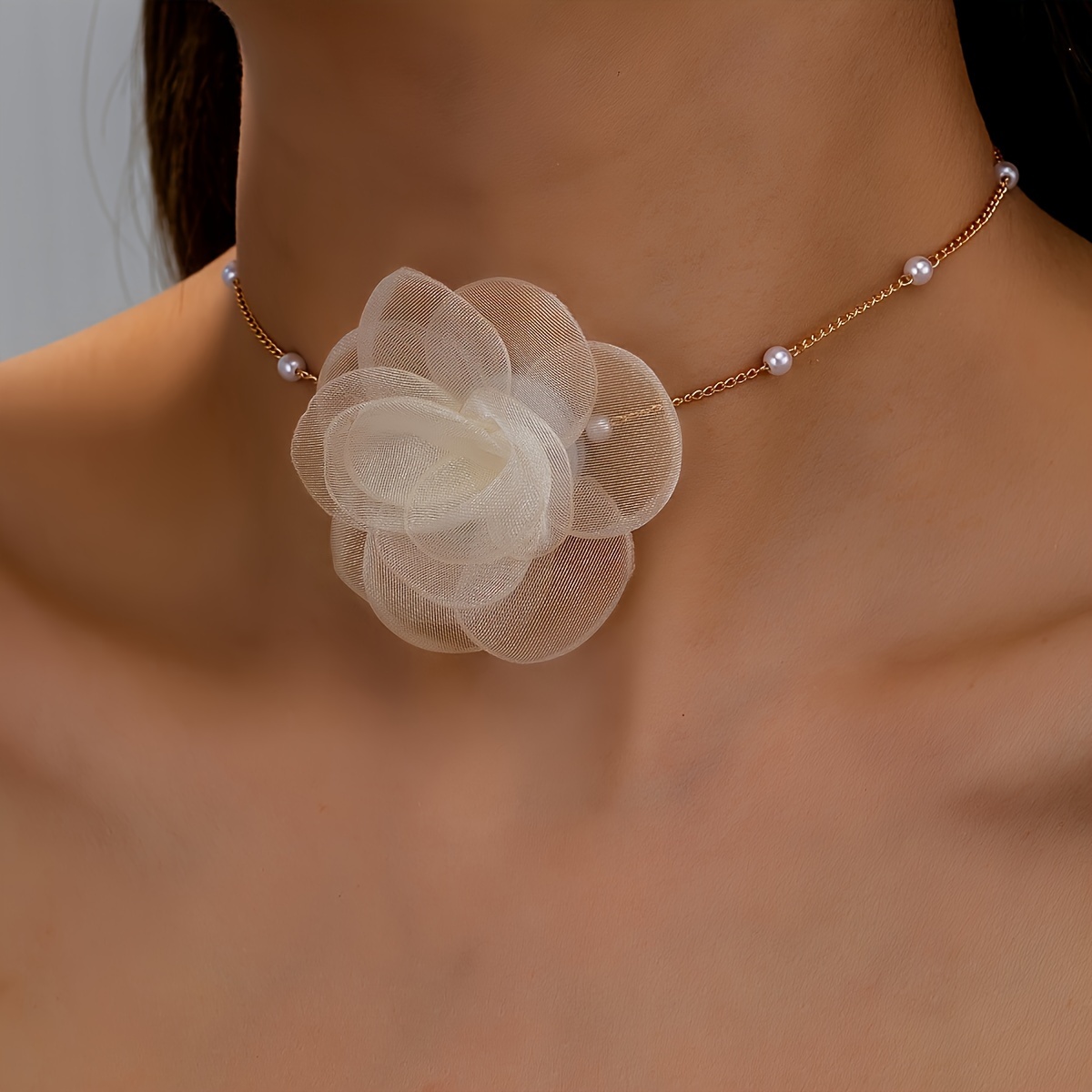 

Elegant Chiffon Flower Pendant Necklace With Imitation Pearls, No Plating - Sexy & Elegant Style For And Gift-