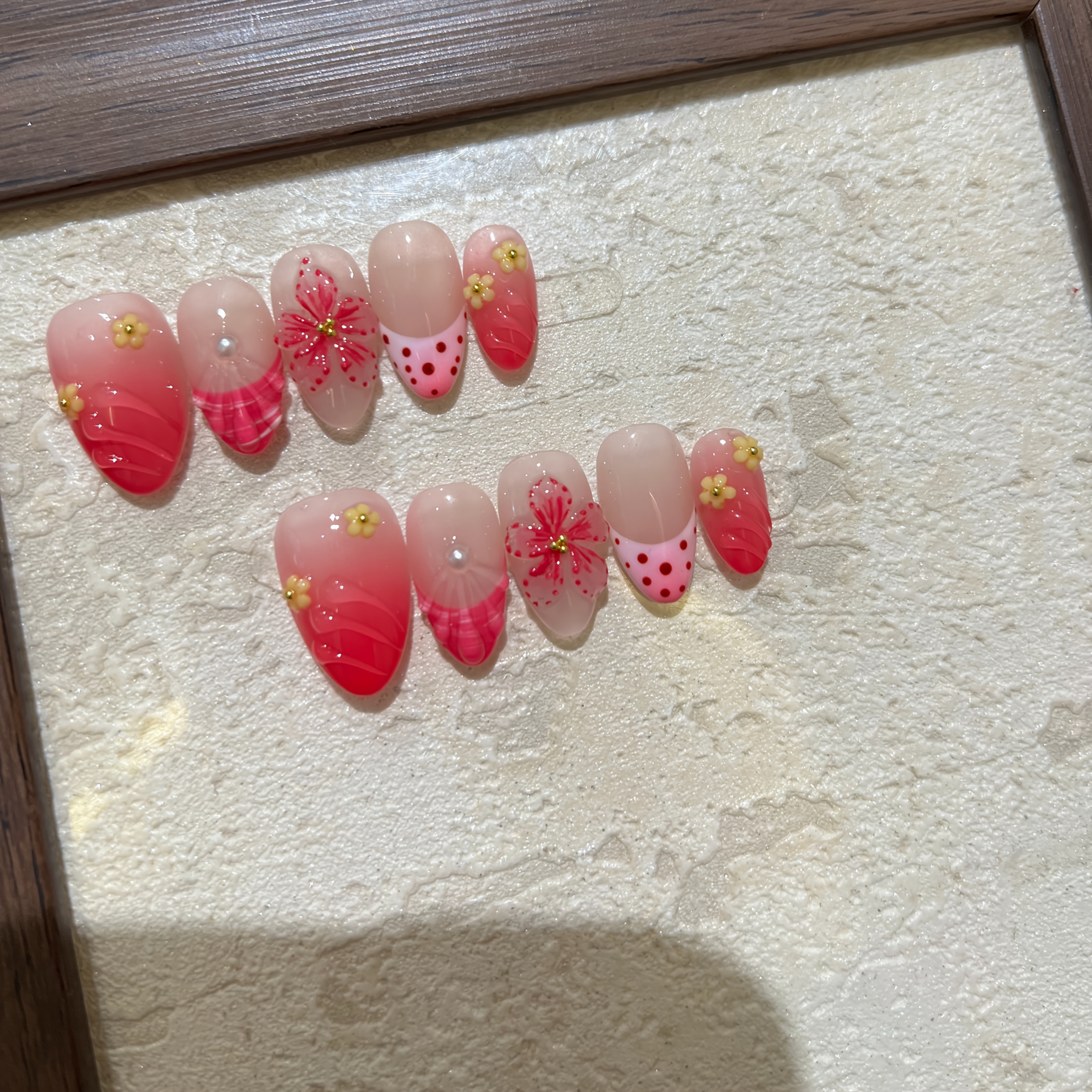 TEMU 10pcs Handmade Reusable Short Almond Shaped Full Coverage French Nails Set - Nude Red & Glossy Manicure/w Pedicure, Carved Nail Art For (no
