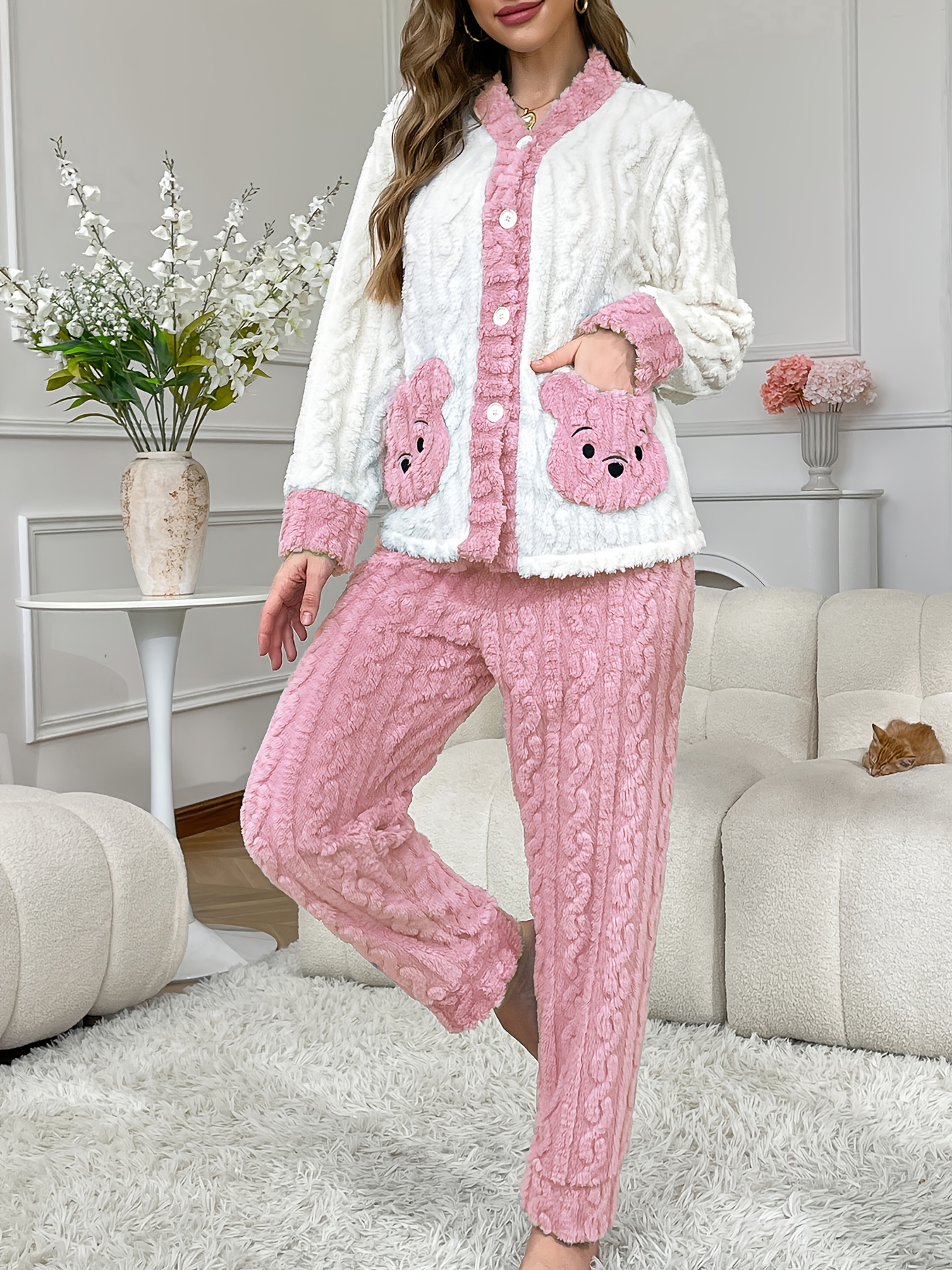 autumn and winter new womens long sleeve robe set with embroidered bear   warm and comfortable loose fit   wear Product details 2