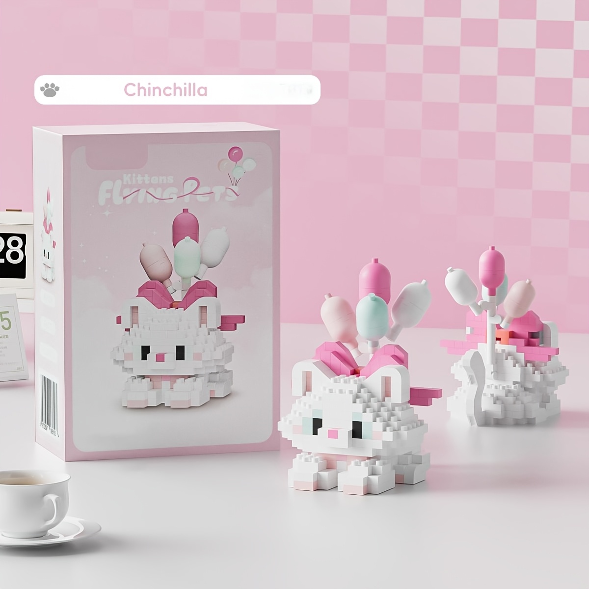 Decorative Building Block Figurines Of Small Cats With Balloon Themes