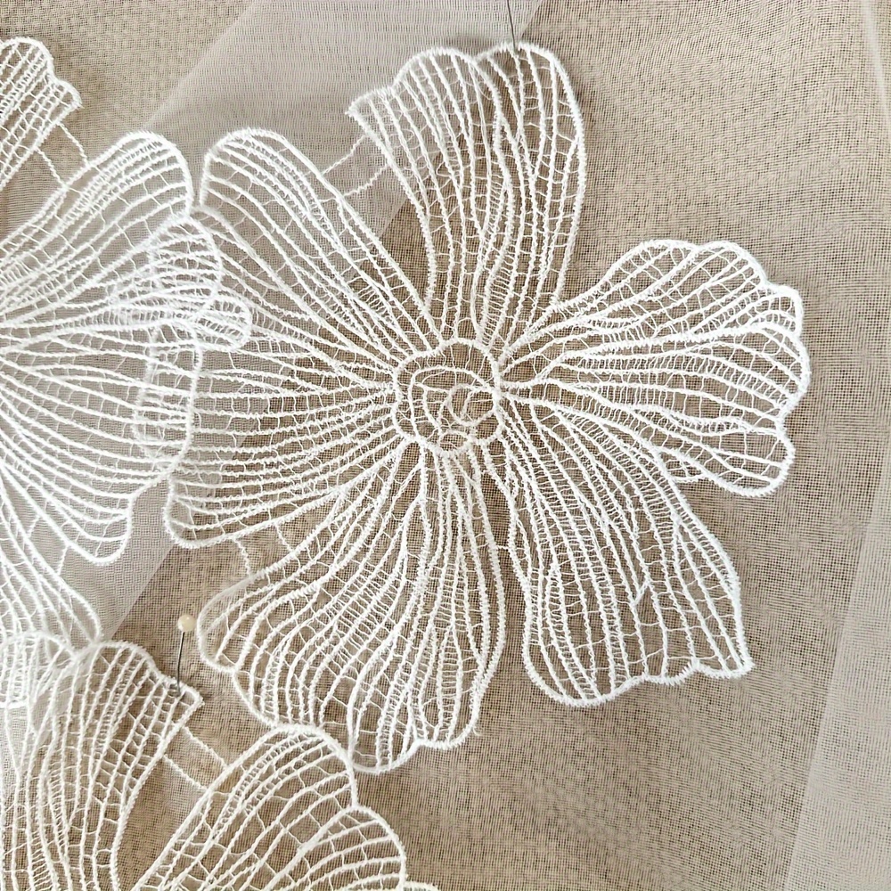 

5pcs White Lace Embroidery Appliques, 6.69" Wide Hollow Fish Patches For Wedding Dress And Bridal Accessories Fabric