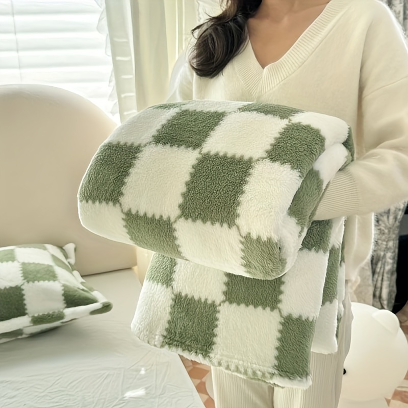 TEMU 1 couverture en flanelle à carreaux colorés, matériau épaissi, convient couverture de pour une personne, couverture d'été pour tout pour lit