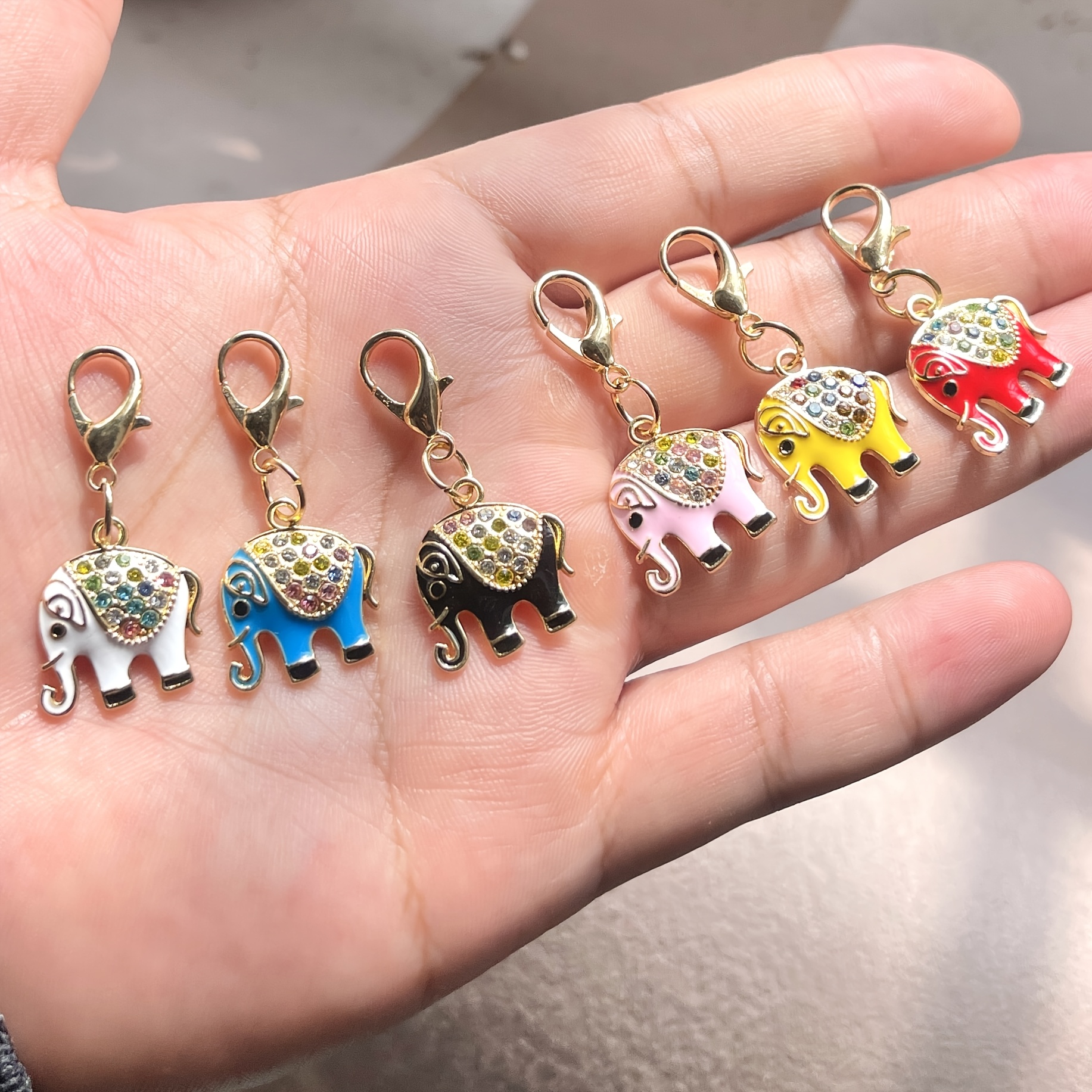 TEMU 6pcs/24pcs Colorful Shiny Elephant Keychains, Elephant Pendants, Cute Ladies' Bag Additions, Fashionable Additions, Elegant And Ladies'